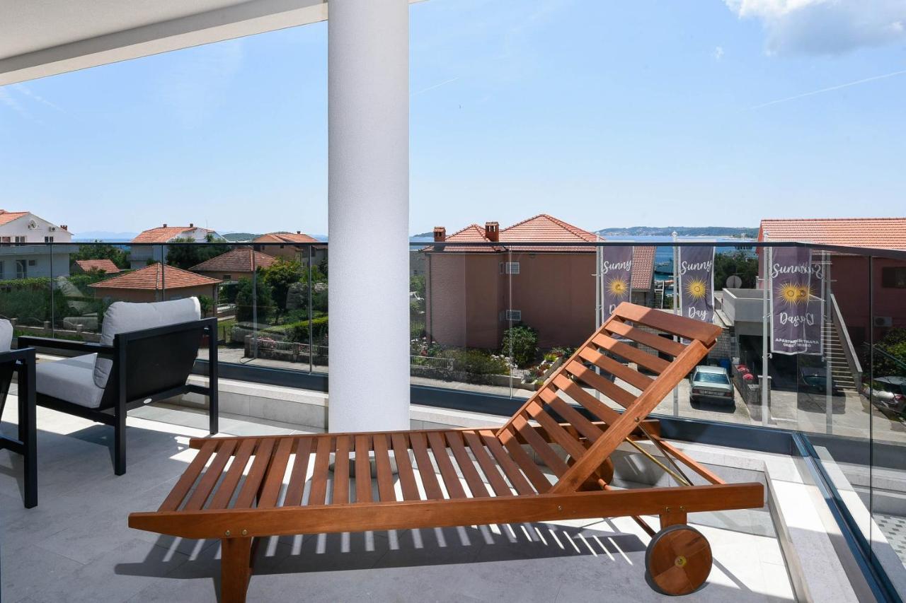 Sunny Day Luxury Holiday Apartments Orebic Exterior photo