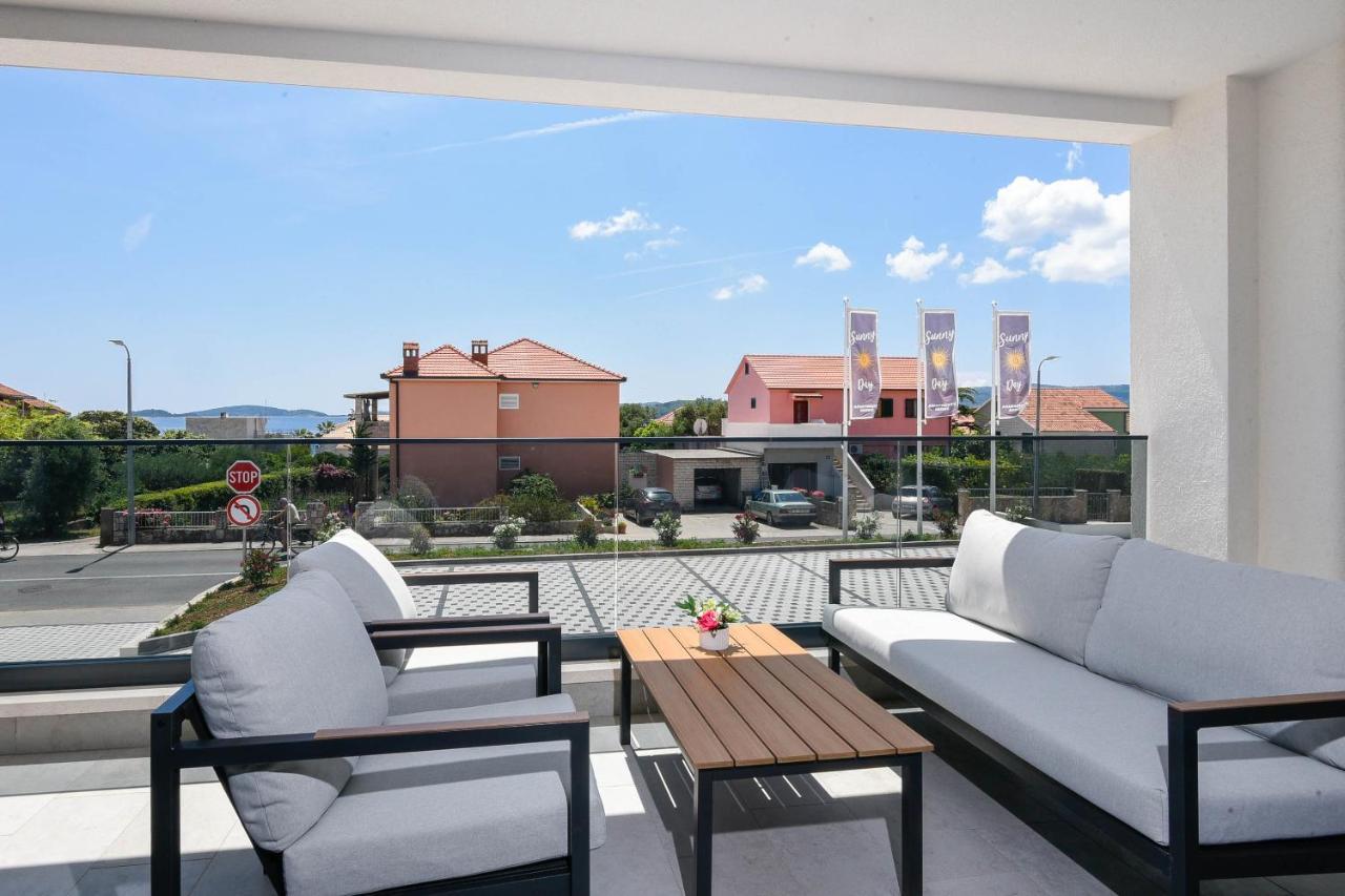 Sunny Day Luxury Holiday Apartments Orebic Exterior photo